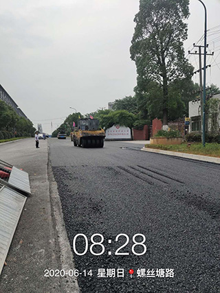 長(zhǎng)沙太空金路橋材料有限公司,雙鋼輪壓路機(jī),福格勒瀝青攤鋪機(jī),AC系列,AF系列,SBS系列