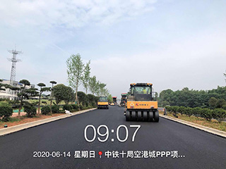 長(zhǎng)沙太空金路橋材料有限公司,雙鋼輪壓路機(jī),福格勒瀝青攤鋪機(jī),AC系列,AF系列,SBS系列