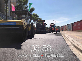 長(zhǎng)沙太空金路橋材料有限公司,雙鋼輪壓路機(jī),福格勒瀝青攤鋪機(jī),AC系列,AF系列,SBS系列