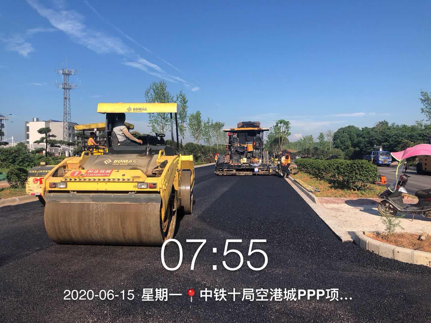 長沙太空金路橋材料有限公司,雙鋼輪壓路機(jī),福格勒瀝青攤鋪機(jī),AC系列,AF系列,SBS系列